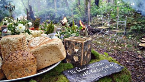 A Medieval Forest Banquet Spread - Blas Ar Fwyd