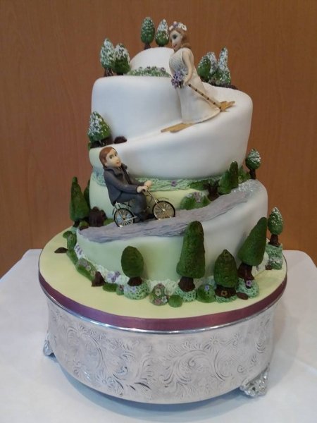 themed wedding cakes hampshire - Couture Cakes Hampshire