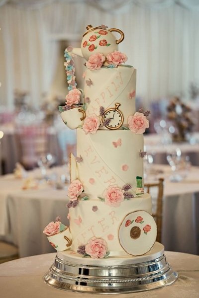 Alice in Wonderland themed wedding cake - Calley's Cakes