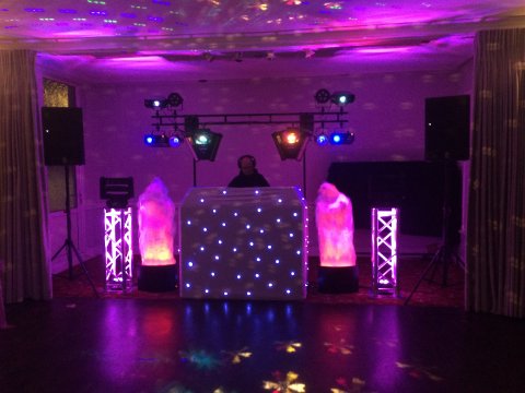 Wedding Discos - SoundONE Cornwall Wedding DJ-Image 7916
