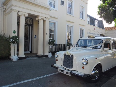 Front of hotel - Lysses House Hotel