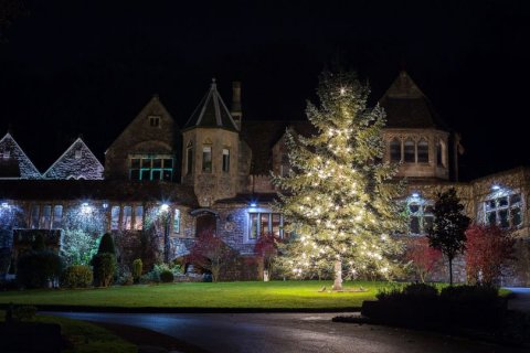 Hotel at Night - Doubletree by Hilton Cadbury House