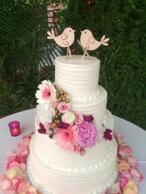 Unique bird cake toppers - Melys Weddings
