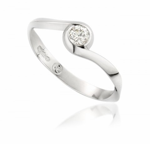 Bespoke platinum and diamond engagement ring - Claire Troughton Fine Jewellery Design 