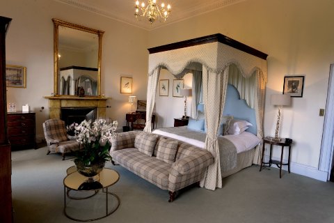 West Bedroom - Gilmerton House
