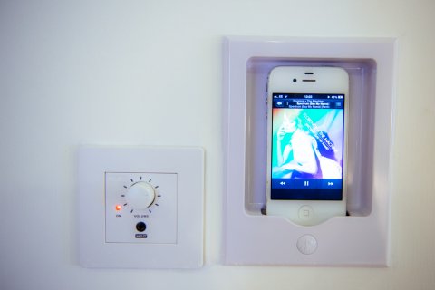 iPod Docs in every bedroom - STAY central hotel