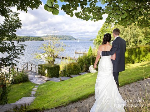 Bride & Groom Lake vIew Gardens - Beech Hill Hotel