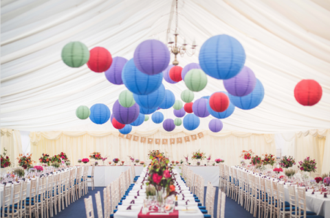 Table flowers and lanterns - Get Knotted