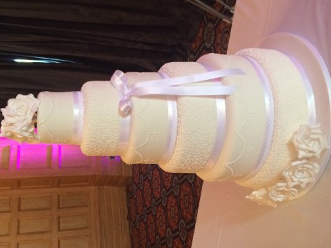 Wedding Cakes - Cake by Lynda Morrison-Image 20252