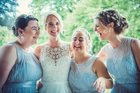 Bridesmaid love - Emma Turner Weddings 