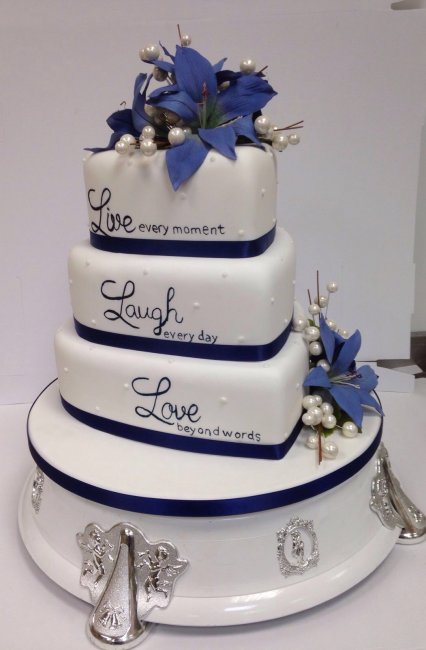 wedding cake live - Sky Cakes