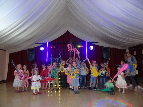 Wedding Childrens Entertainers - Knightmoves Discos And Karaoke-Image 31870