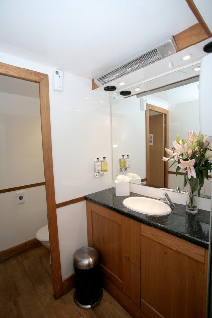 Wedding Catering and Venue Equipment Hire - Luxury Toilet Hire UK Ltd-Image 27464