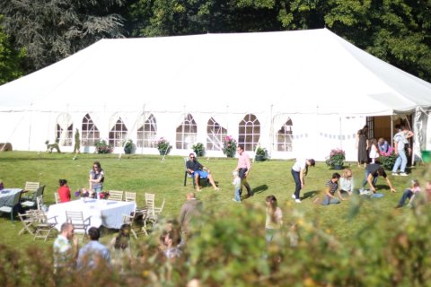 The ever popular Traditional style marquee - perfec for that summer wedding - Marquees.Com Ltd