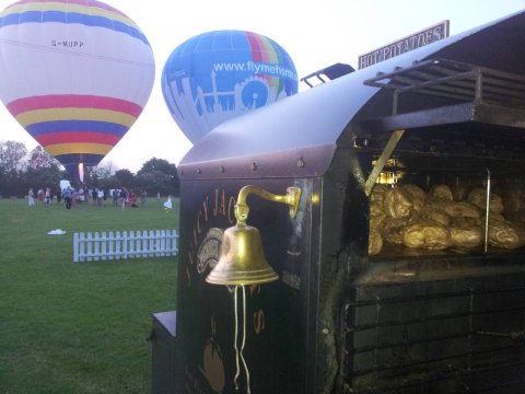 Wedding Catering With A Difference - Juicy Jackets