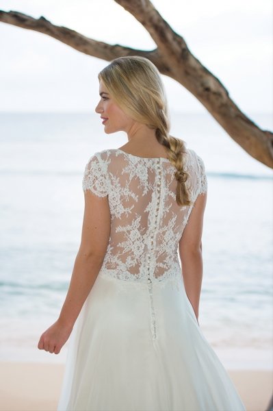 Sea Breeze gown - Ivory & co