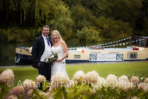 A wet October wedding by the river Thames near Windsor - Anna Durrant Photography