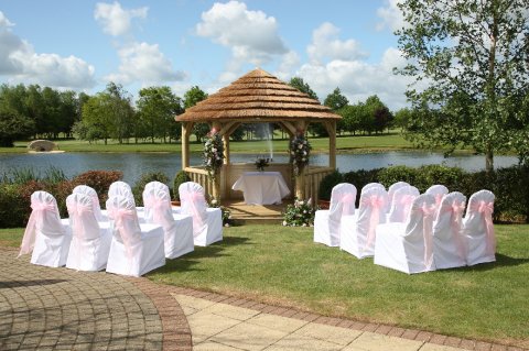 Outdoor Ceremonies - Witney Lakes Resort