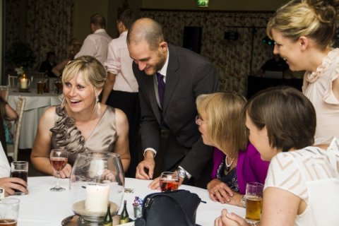 close up magician - Wedding Magician