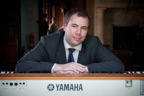 Wedding Music and Entertainment - Pianist Simon Jordan - piano player for weddings and events-Image 42649