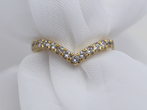 Curved Diamond Wedding Ring - Jacqueline & Edward