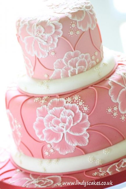 Coral vintage rose wedding cake - Lindy's Cakes Ltd