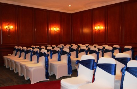 Wedding Ceremony Venues - Holiday Inn, Hull Marina-Image 10040