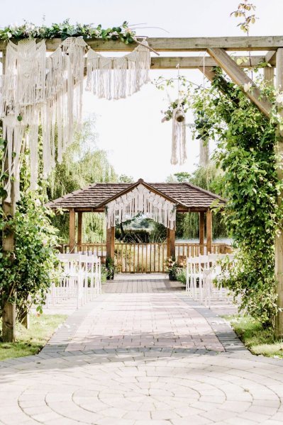 Lakeside Ceremony - Wootton Park 