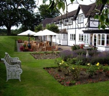 Hotel Garden - South Lawn Hotel