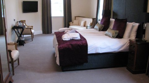 Bedrooms - Hemswell Court Ltd