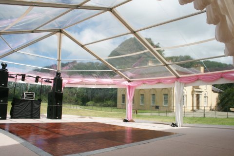 hexagonal end with clear roof - 24 Carrot Events