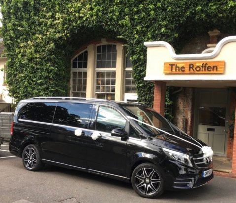 Luxury V Class Mercedes ( 7 Seater ) - Platinum Cars