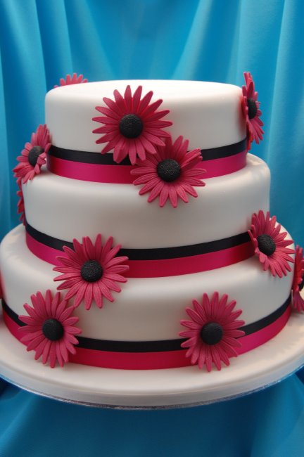 gerbera wedding cake - Cakes Beyond Belief