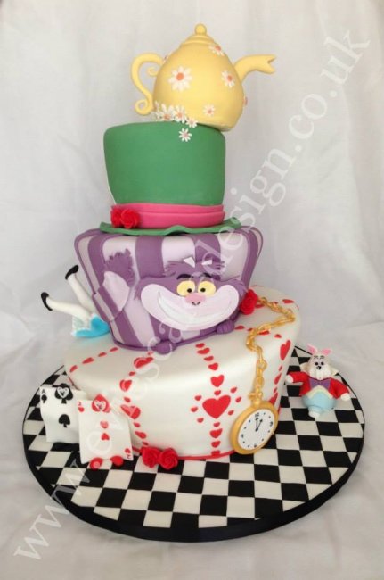Alice In Wonderland wedding cake - Evie's Cake Design