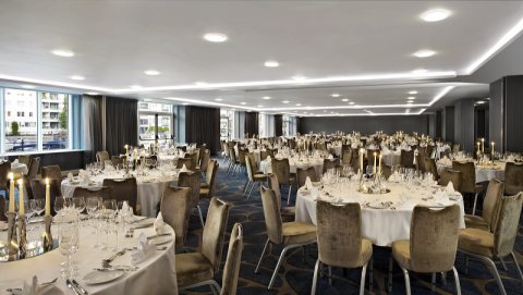 Wedding Catering and Venue Equipment Hire - The Chelsea Harbour Hotel-Image 27152