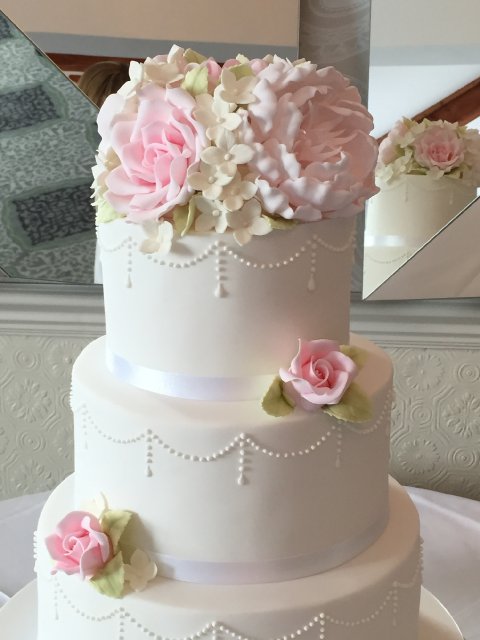 Wedding Cakes and Catering - Queen of Cakes-Image 6909
