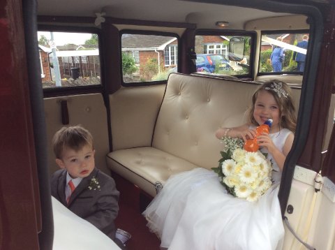 Yes we do welcome kids - Weddingbell Cars