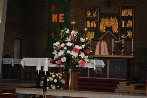 Wedding Table Decoration - isle of flowers-Image 38525