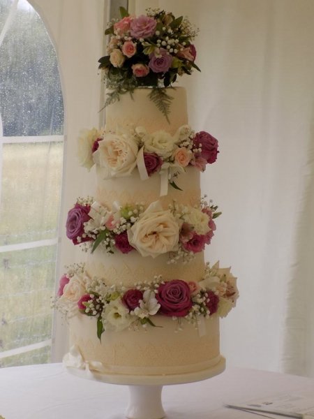 Fresh flowers - Little Cottage Cakes