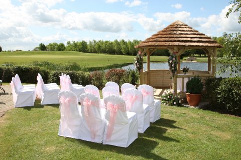 Outdoor Ceremonies - Witney Lakes Resort