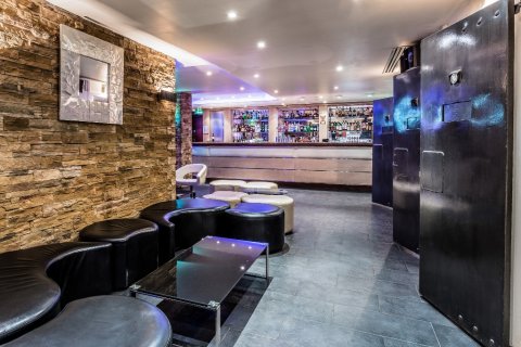 Wedding Accommodation - Courthouse Hotel Soho-Image 25535