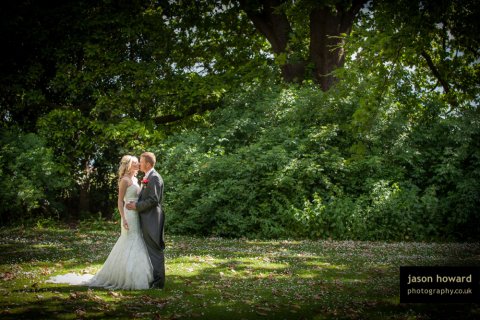 creative wedding photography by Jason Howard at Doubletree by Hilton - Jason Howard Photography
