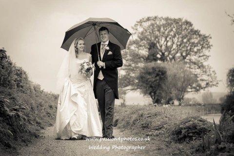 Rainy day on the Canal - Passion 4 Photos