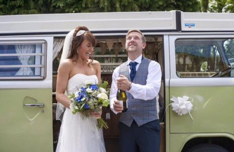 Wedding Buses - Sweet Campers-Image 10850