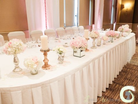 Top table vases and candles - Laurel Weddings