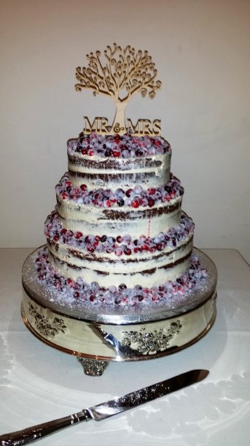 Naked wedding cake - Cakes of Good Taste