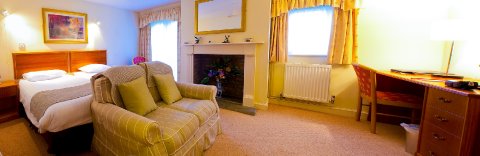 Twin Bedroom - Lordleaze Hotel