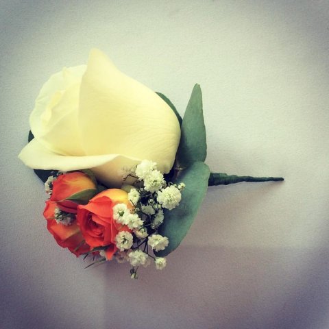 Rose Buttonhole - Add Style UK Ltd
