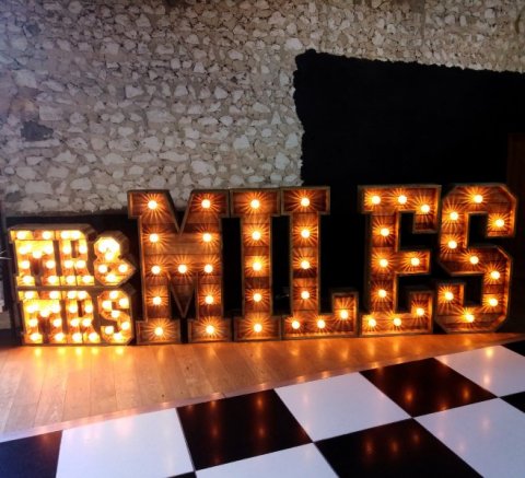 Rustic Light Up Surnames - Light Up Love