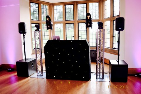 Wedding Photo and Video Booths - Hotshots Entertainment-Image 19840